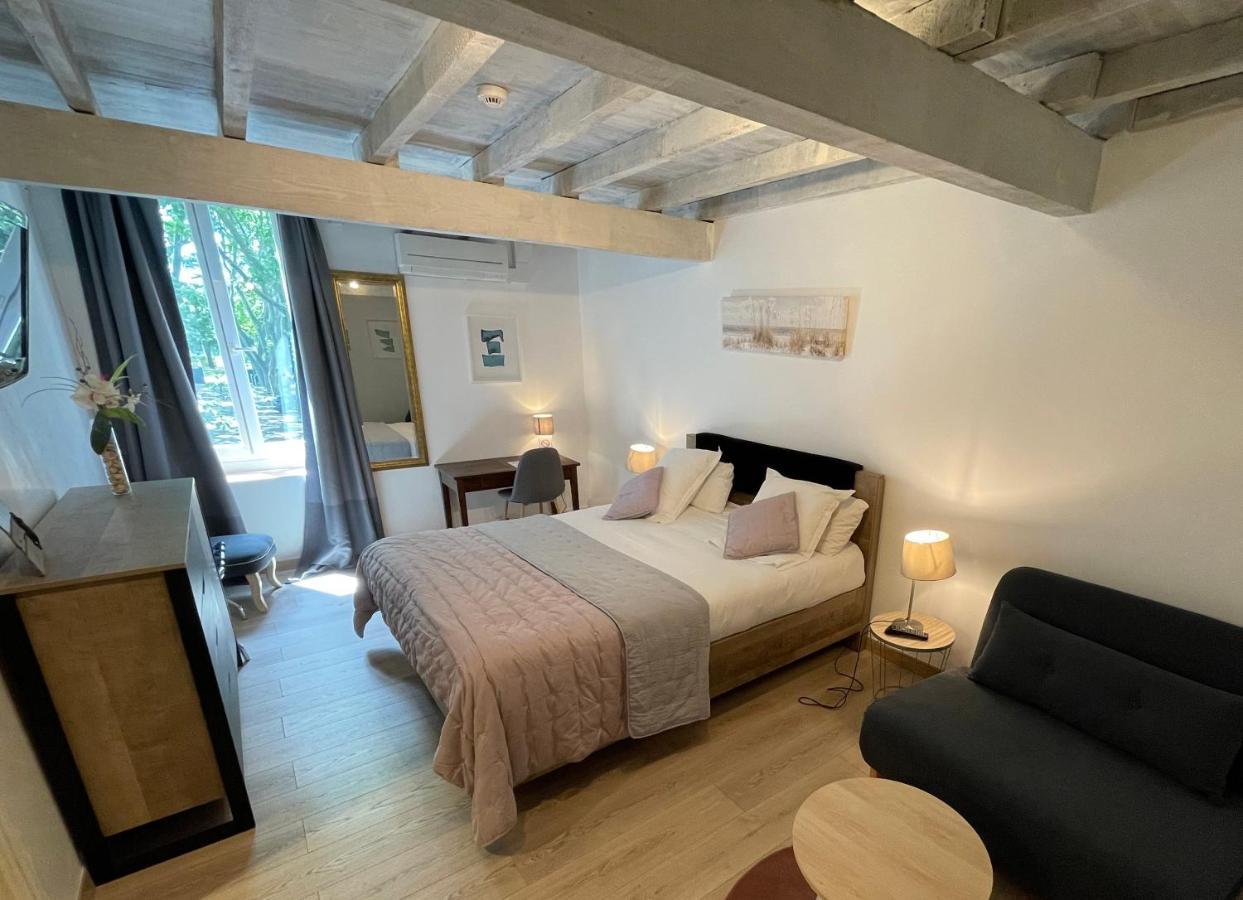 Hotel Mas De Galoffre Nîmes Kültér fotó