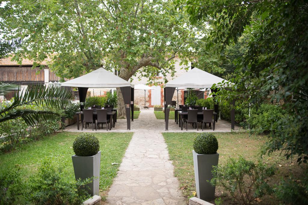Hotel Mas De Galoffre Nîmes Kültér fotó